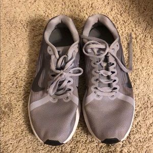 Nike size 7 tennis shoes